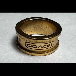 RARE HTF Coach Ring Gold tone Logo Size 7.75